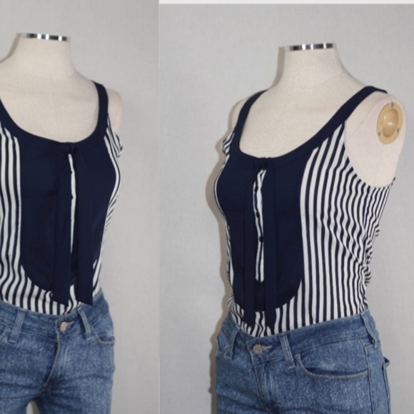 BB Dakota Blue & White Top - Picture 11 of 12